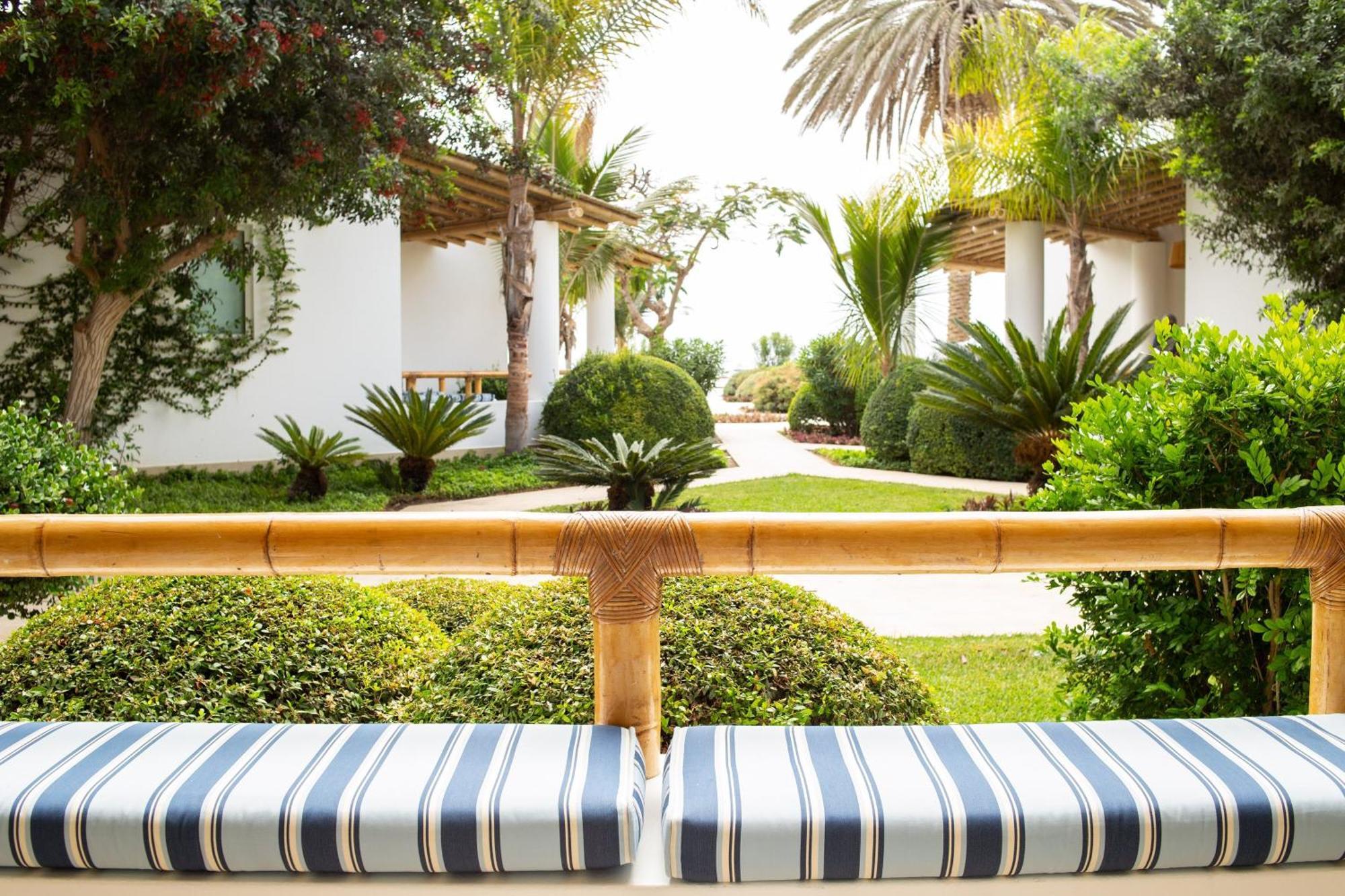 Hotel Paracas, a Luxury Collection Resort, Paracas Exterior foto The resort's gardens